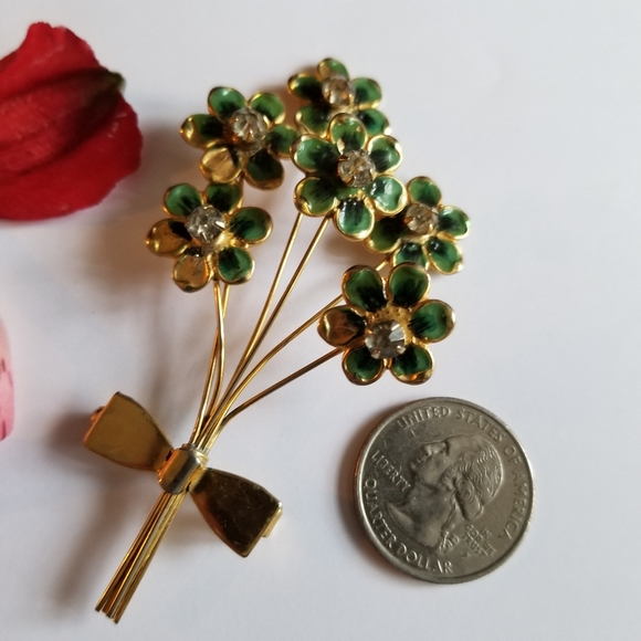 Relisted- vintage green flower bouquet brooch enamel gold tone floral pin - Picture 8 of 12